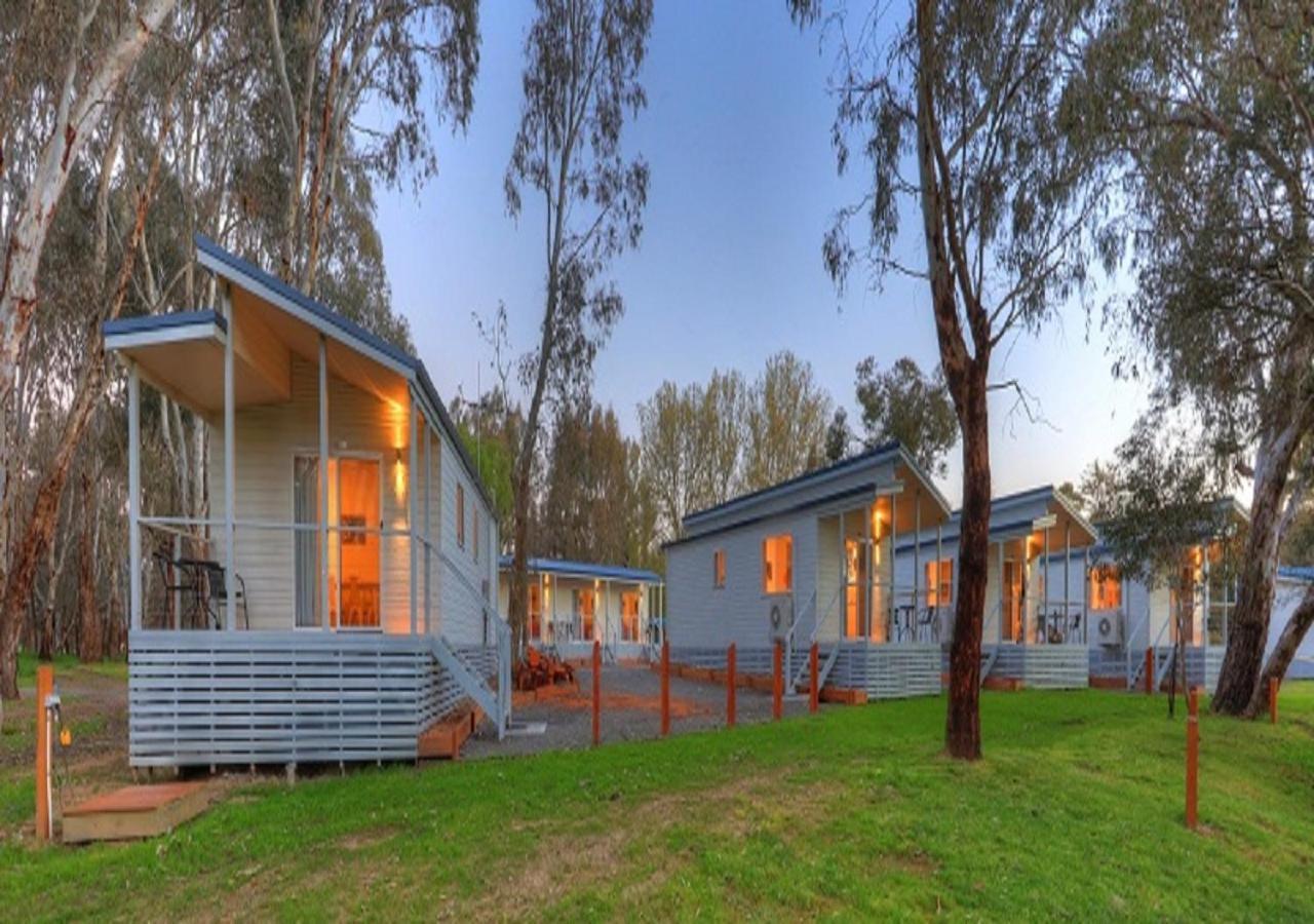 Yea Riverside Caravan Park Bagian luar foto