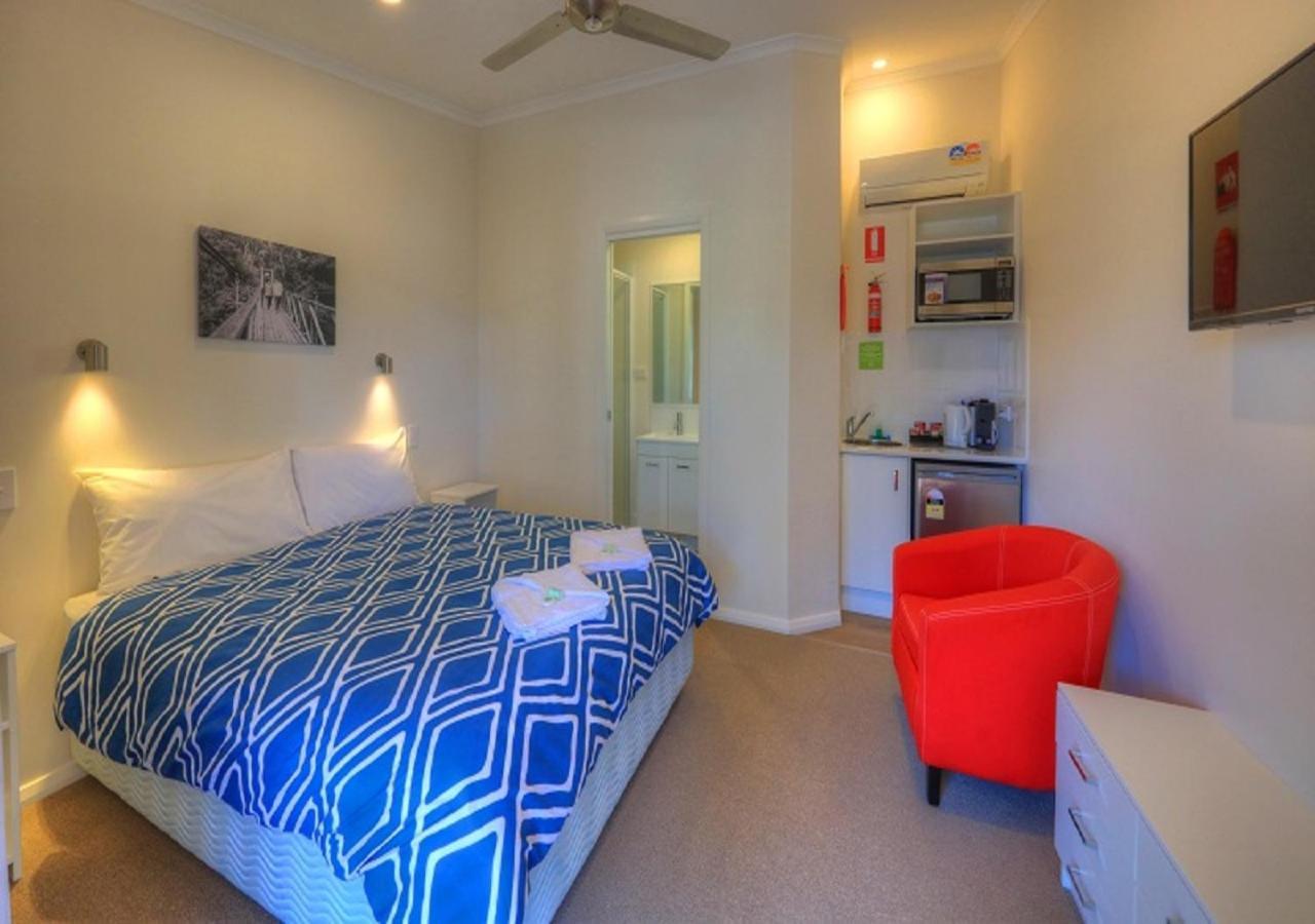Yea Riverside Caravan Park Bagian luar foto